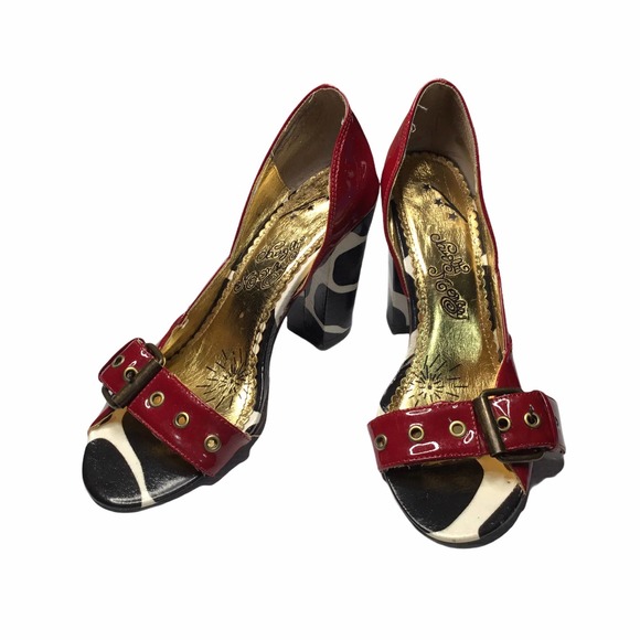 Naughty Monkey Chunky Heel Sandals - Picture 3 of 8